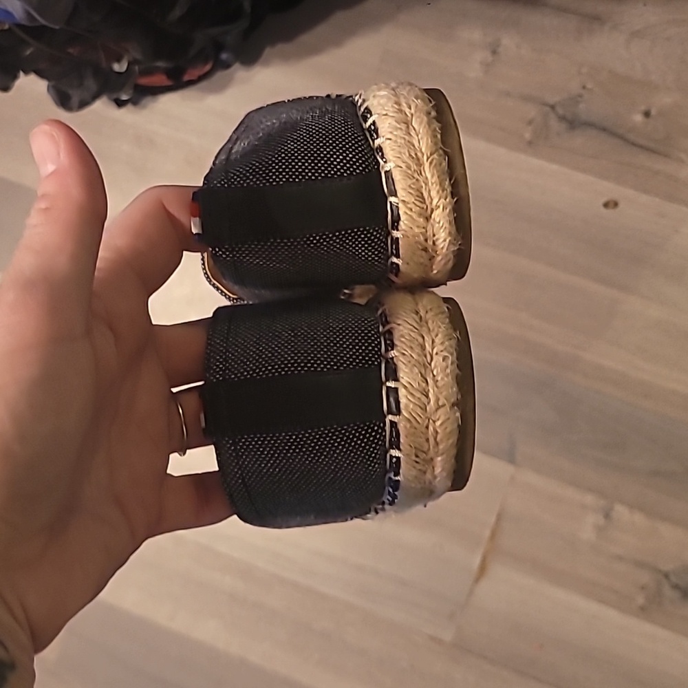 NWOT Tommy Hilfiger Slip-On Espadrille Shoes Size 8.5 - Picture 8 of 9